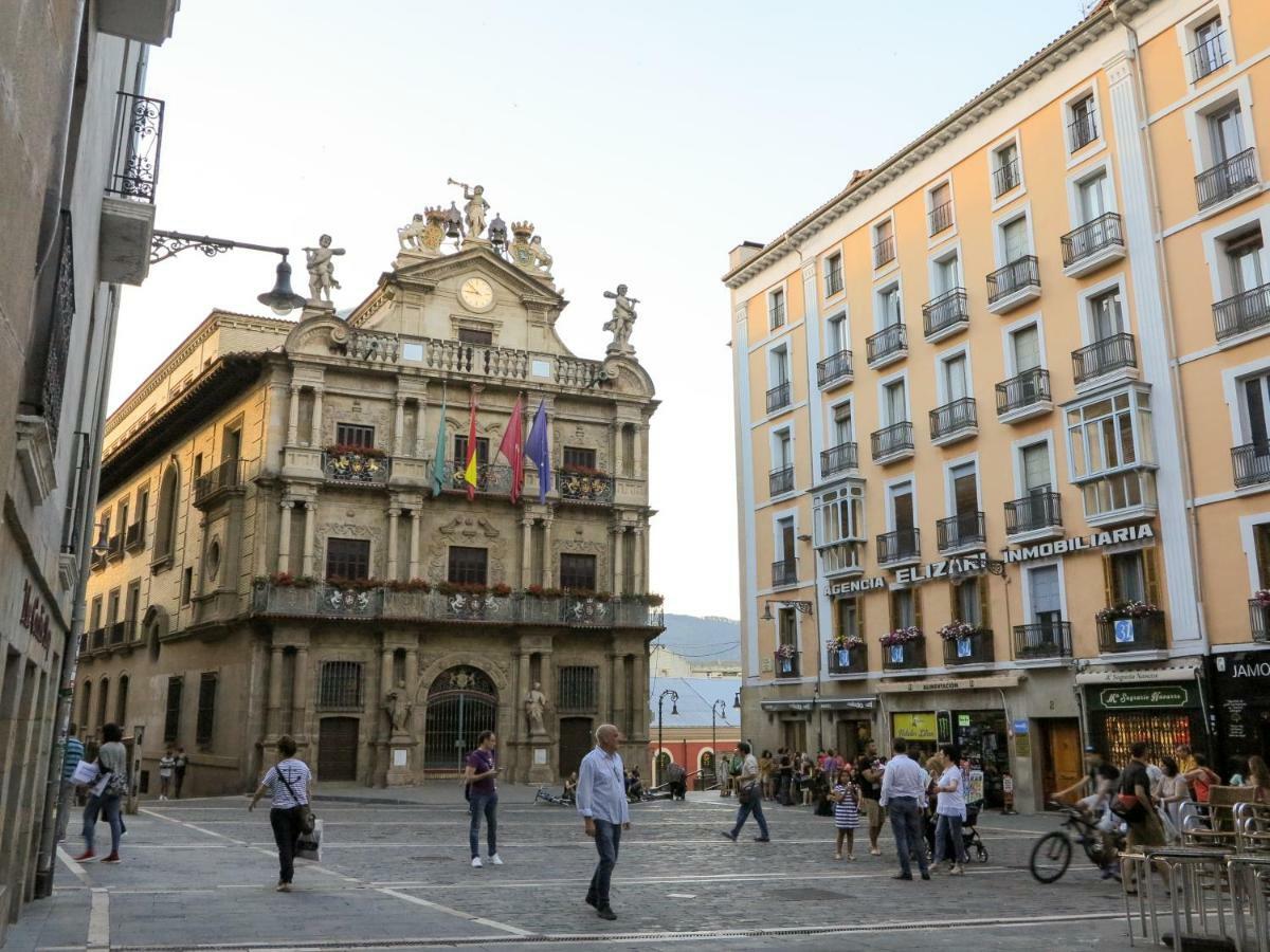 El Oasis De La Estafeta Lägenhet Pamplona Exteriör bild